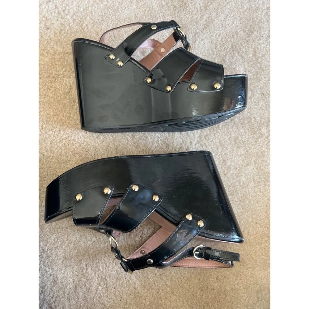 Red VALENTINO BLACK WEDGES - SIZE 10/40